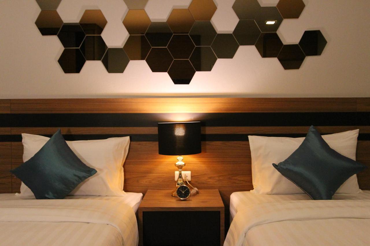 The Leisure Hotel Bang Bo Exteriör bild